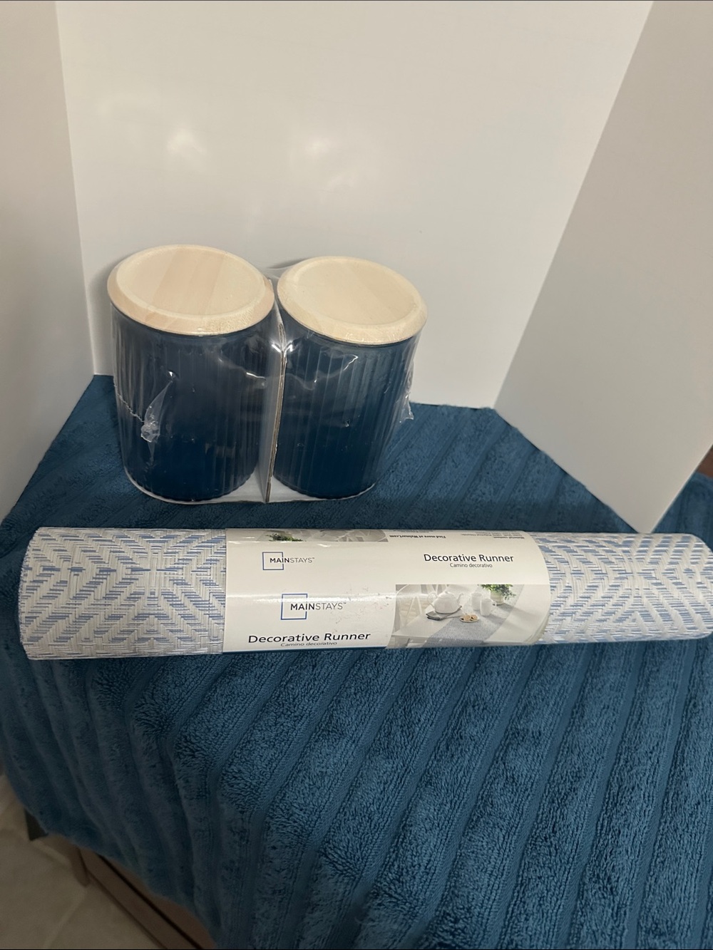 Mainstays Blue Decorative Runner with Navy Canister Set NWT